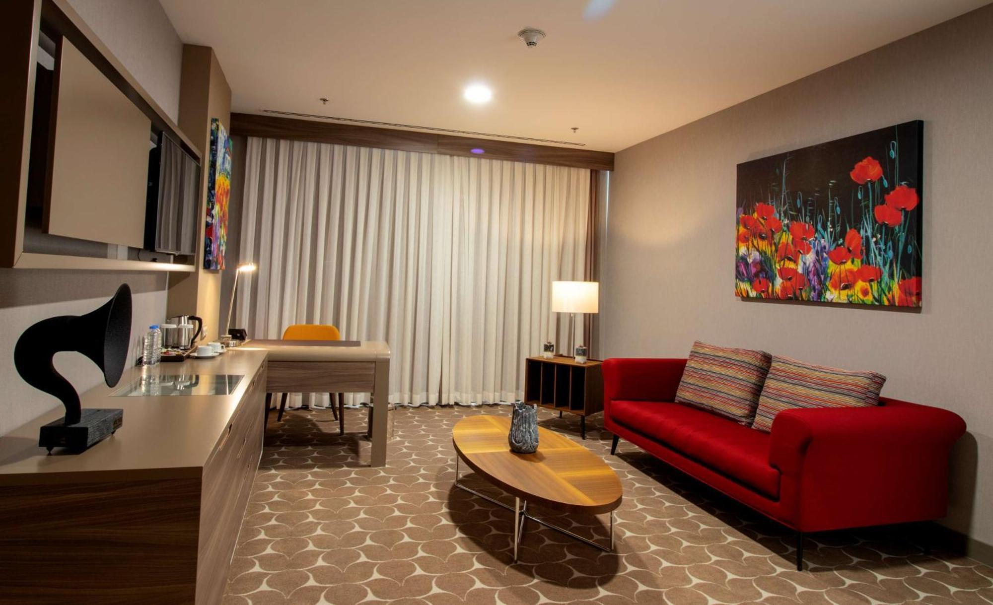 Hotel Doubletree By Hilton Ankara Incek Extérieur photo