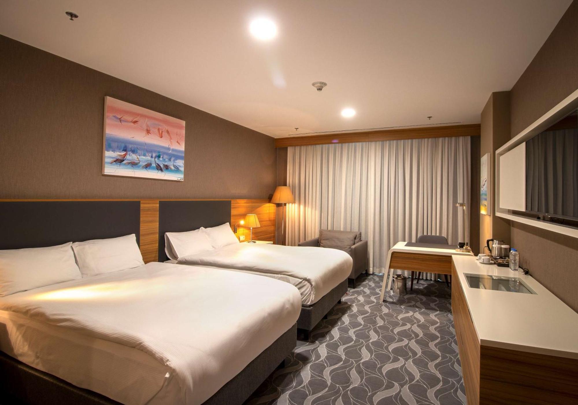 Hotel Doubletree By Hilton Ankara Incek Extérieur photo